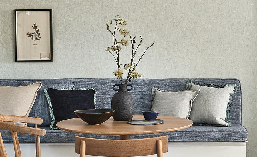 Serene Wallcoverings | Villa Nova